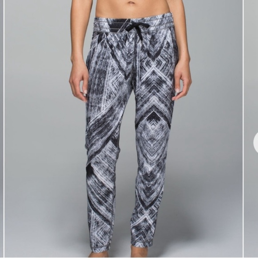 Lululemon pants